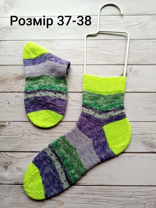 Шкарпетки в'язані, вовняні.Ручна робота.