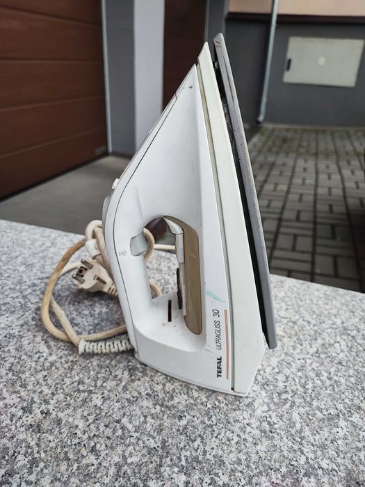Żelazko Tefal Ultragliss 30 -różne