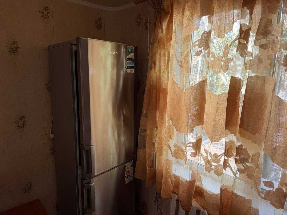 Продам 1 комнатную квартиру в Приднепровске Немировича Данченко 32