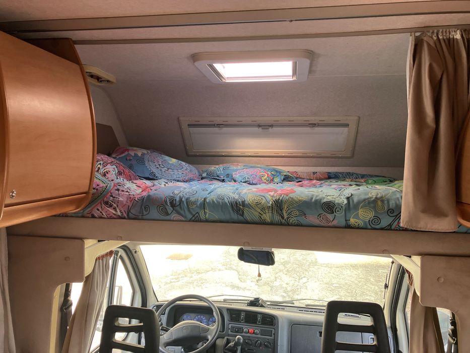 Autocaravana em excelente estado de conservação