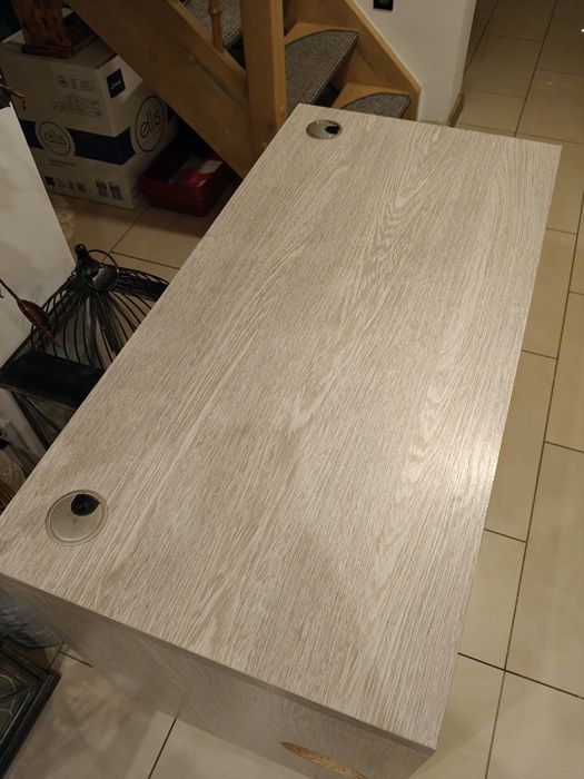 Sprzedam Biurko jasne