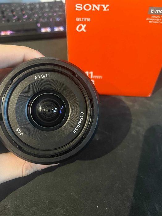Obiektyw Sony 11 mm 1.8 E mount