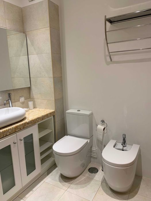 Álamos - Arrendamento de apartamento T2 com 100m2