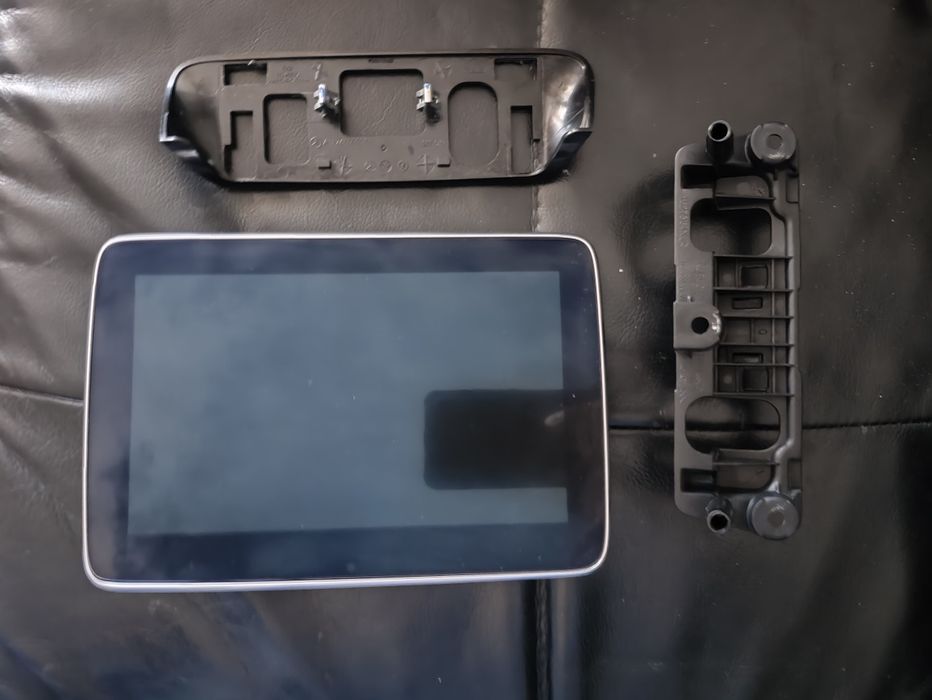 Wyświetlacz ekran Mercedes CLA