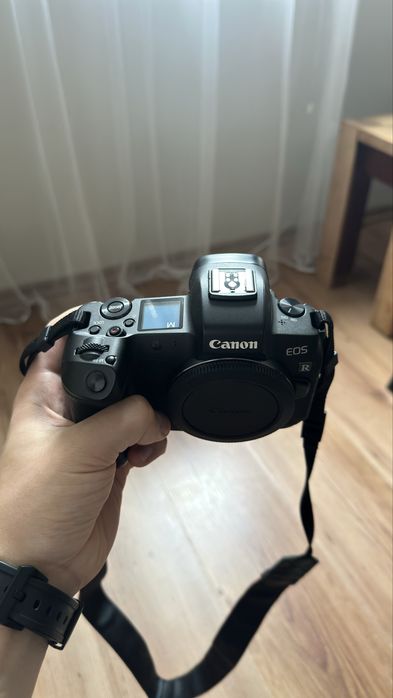 canon eos r - купити цифрові фотокамери - Ціна на OLX.ua