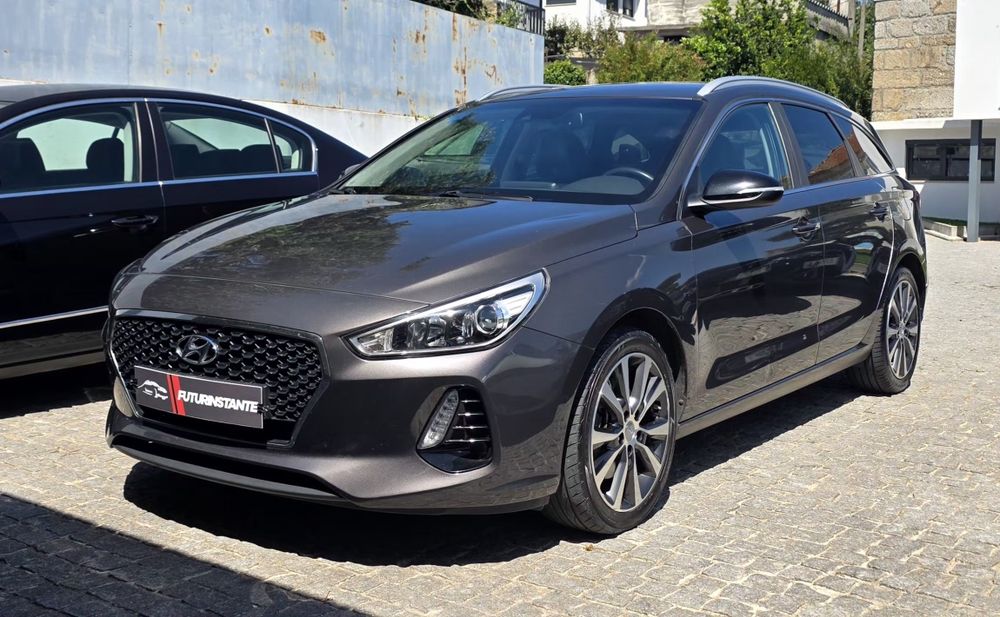Hyundai i30 SW 1.6 CRDi Style+Navi Full Extras
