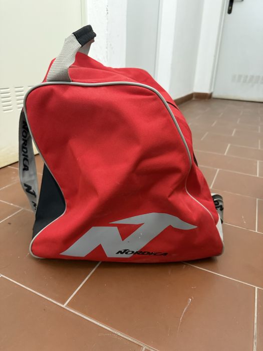 Botas de neve com saco incluído