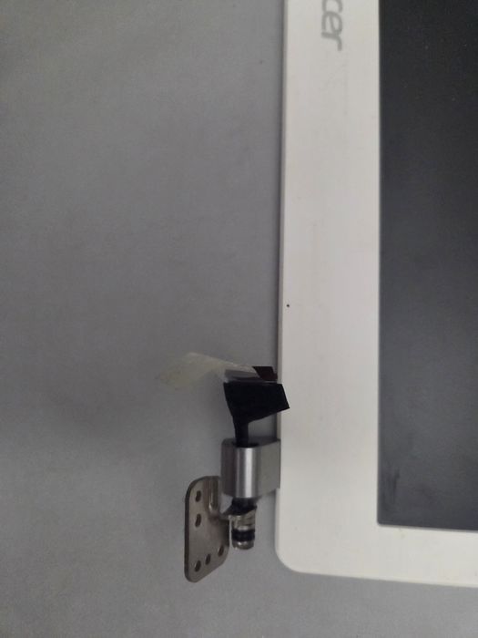 Kompletną klapę matrycy  do laptopa ACER V3 -331 Series MS2392