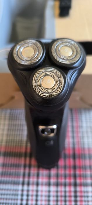 Golarka REMINGTON R4150