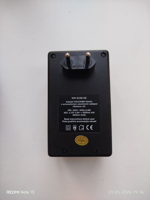 Зарядное устройство MW8168 GS  для аккумуляторов NiCd/NiMH  типа АА и ААА