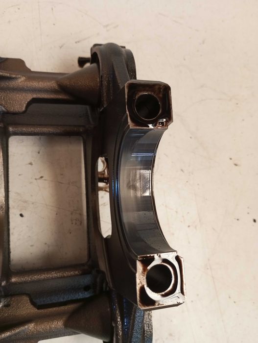 Módulo Veios de Contra-Balanço e Mancal Motor OM651 Mercedes (A6510130436)