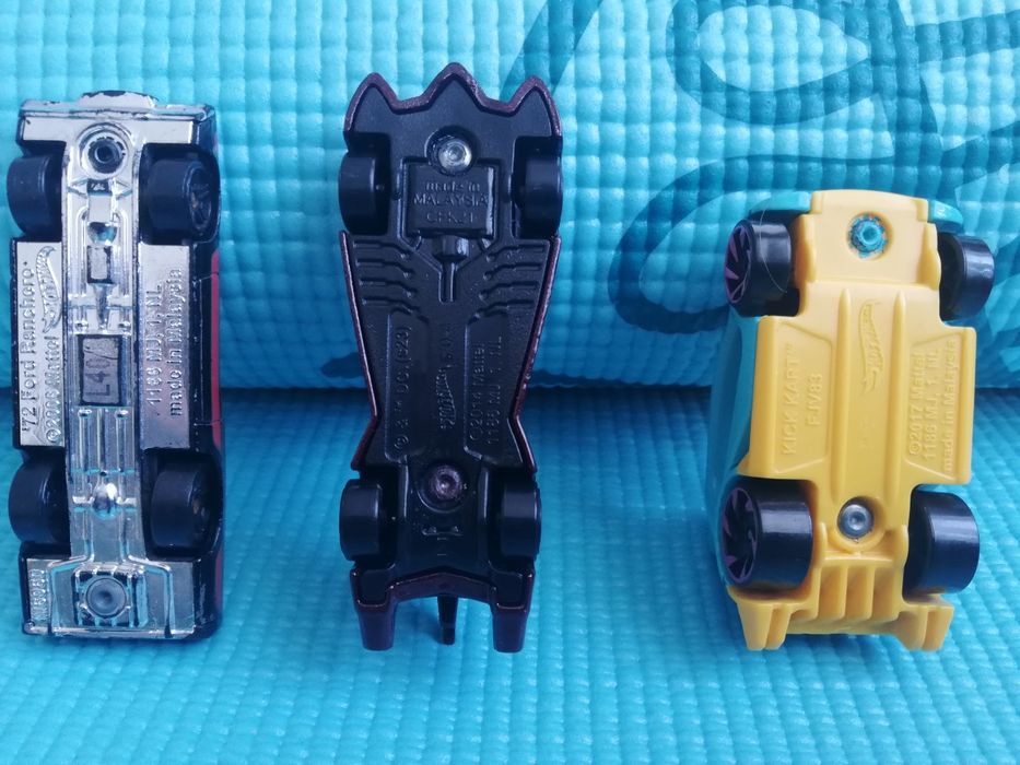 Samochodziki HotWheels