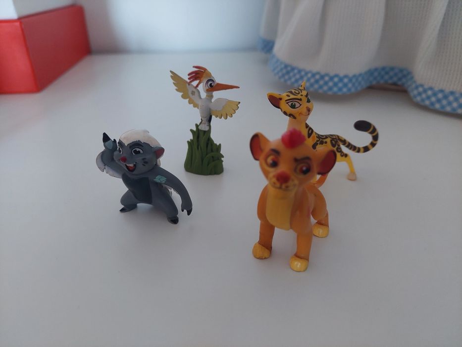 Figuras originais Disney, Guarda do Leão e Patrulha Pata