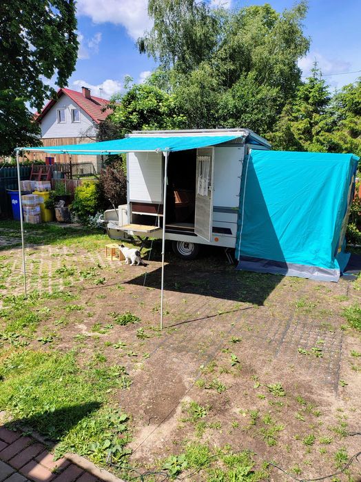 Mała przyczepka kempingowa