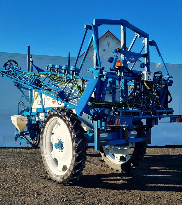 Opryskiwacz Hardi Evrard Plus 3100l 21m/18m 7 sekcji stan B.Dobry 2003