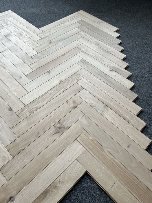 Podłoga Drewniana Jodełka Dąb Rustic,11x70x490mm, SUROWA od ręki