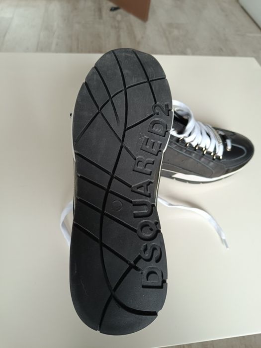 Sprzedam nowe buty sportowe całe ze skóry Dsquared2. Odbiór osobosty