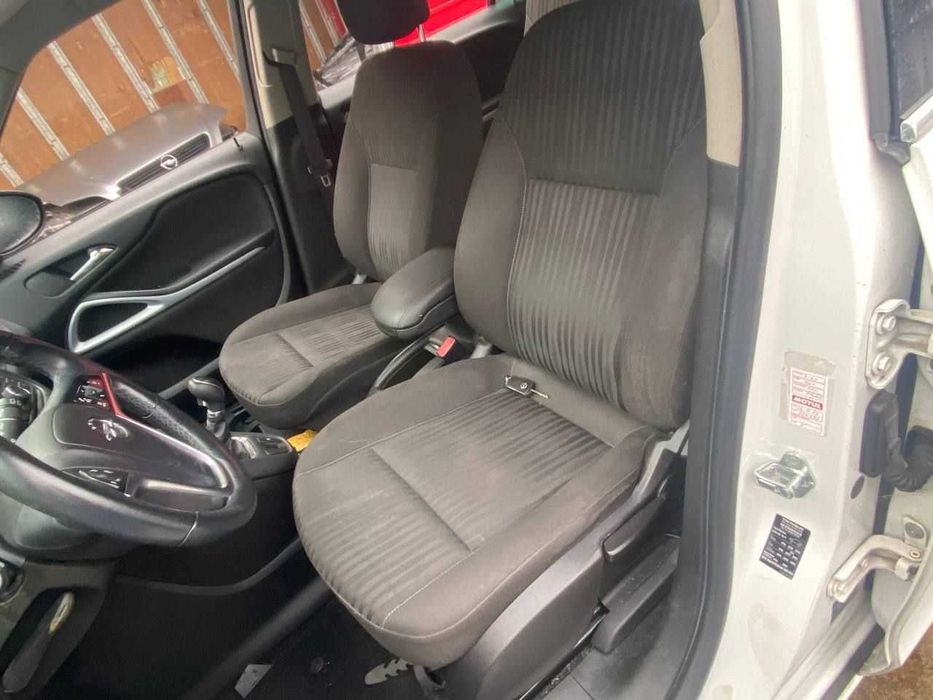 Розборка, шрот, запчастини Opel Zafira C A16LET авторозбірка