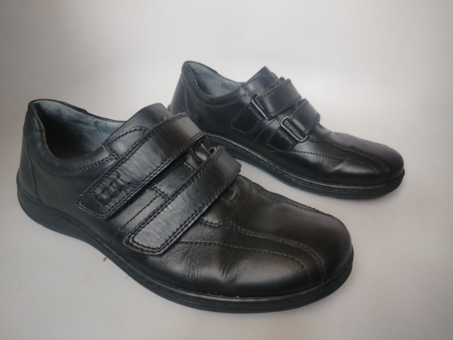 Buty skórzane czarne 43