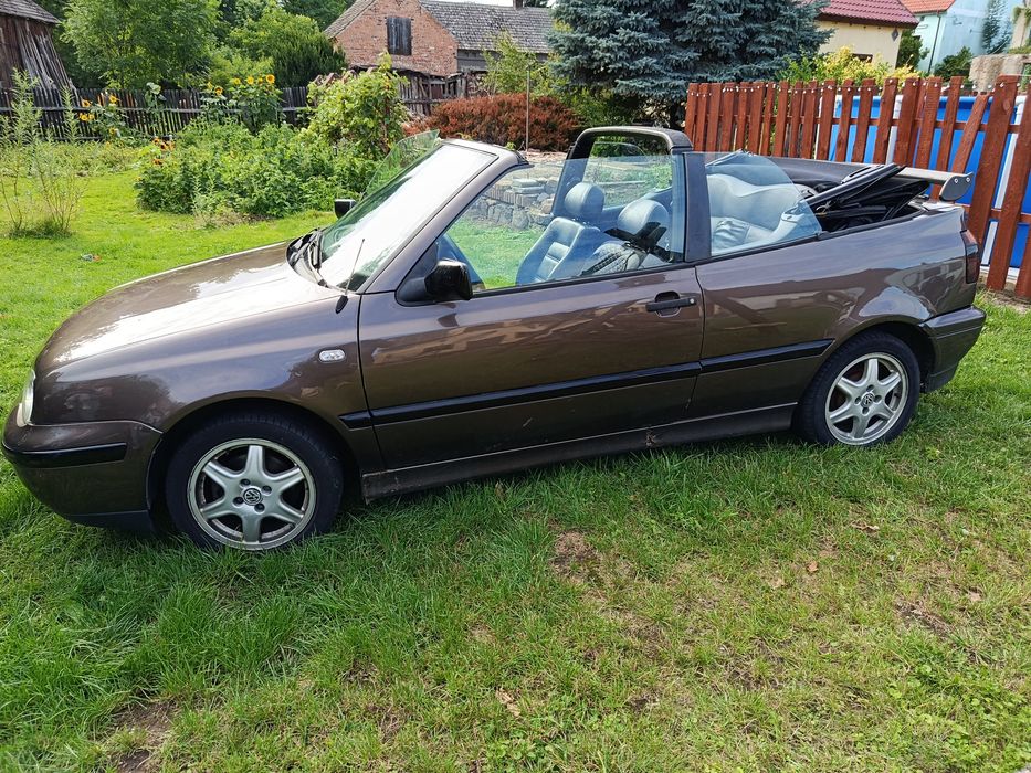 GOLF  3 CABRIO   1.8 benzyna