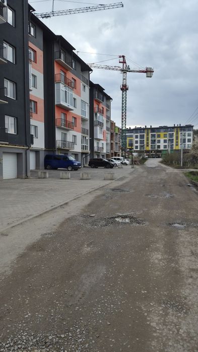 Продаж 1 кім квартири  з можливість 2 рівня