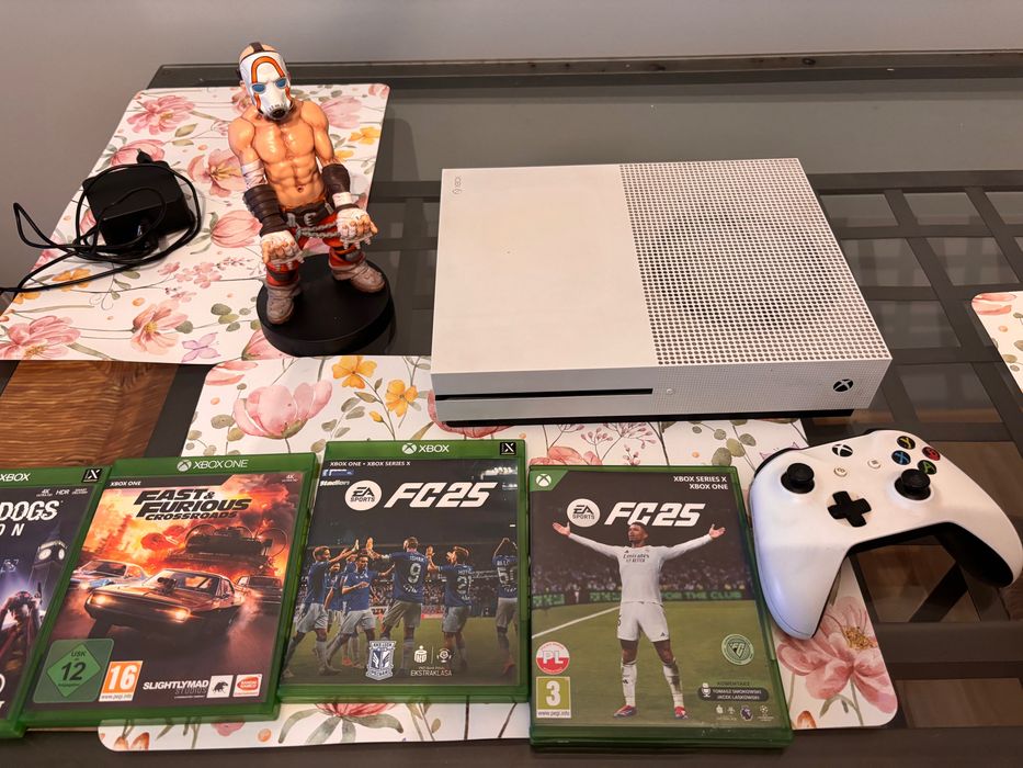 Sprzedam xbox ze wszytkim !!!!