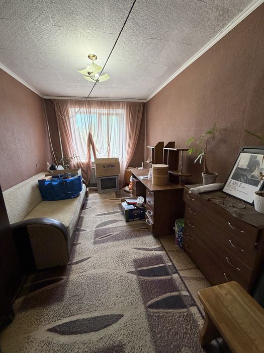 Продам 2 кімнати в гуртожитку
