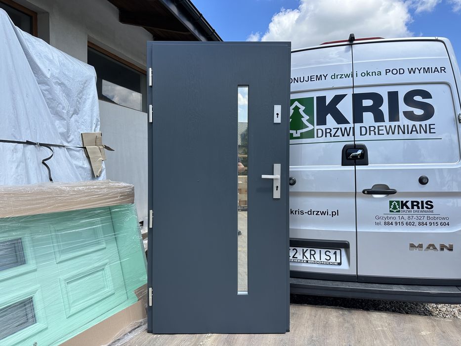 Drzwi wejściowe zewnętrzne drewniane Montaż całaPOLSKA Antracy u-0,80