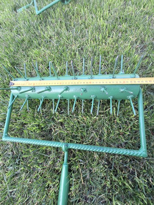 Аэратор для газона.