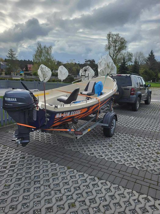 Sprzedam łódkę z silnikiem Yamaha