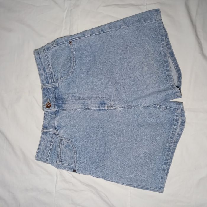 Джинсові шорти літні жіночі бермуди голубого кольору