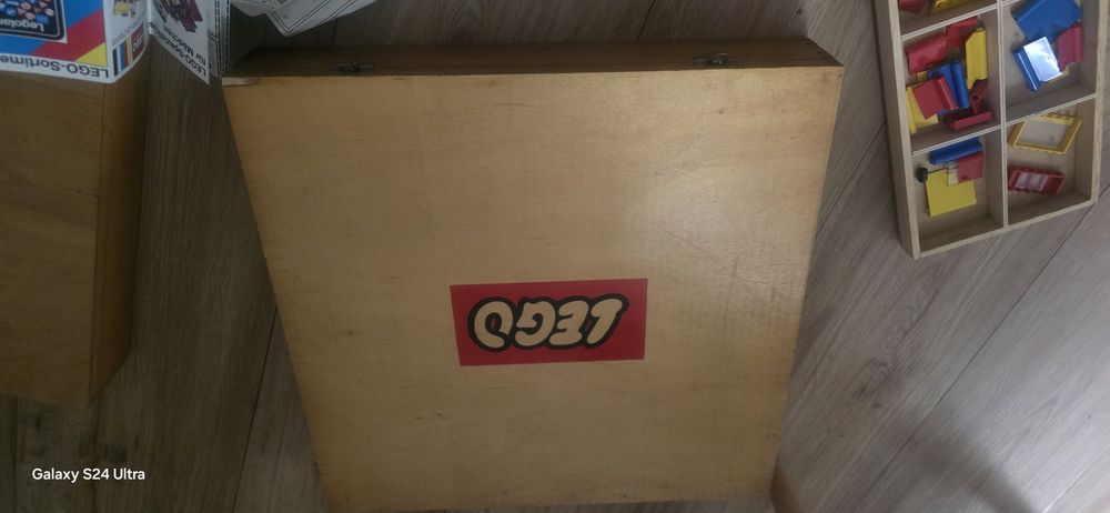 Lego z 1971 r w drewnianych boxach