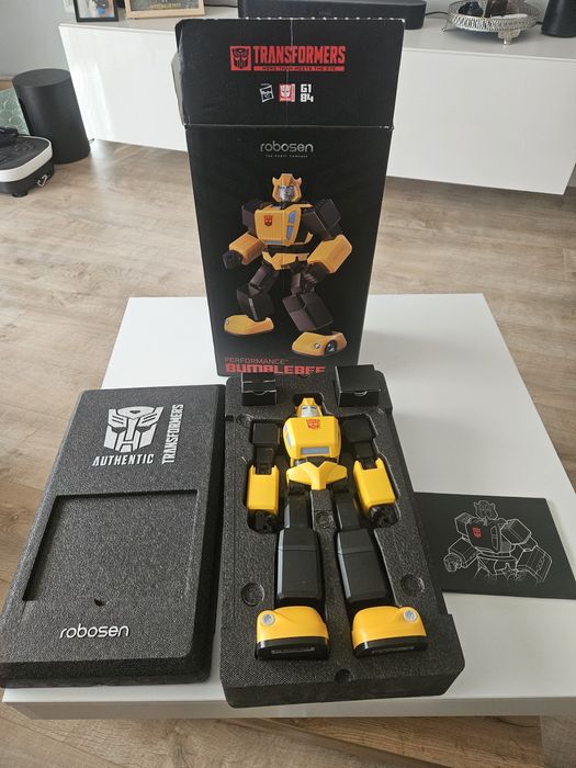 Robot bumblebee robosen
