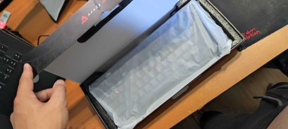 Teclado gamming mecânico NOVO