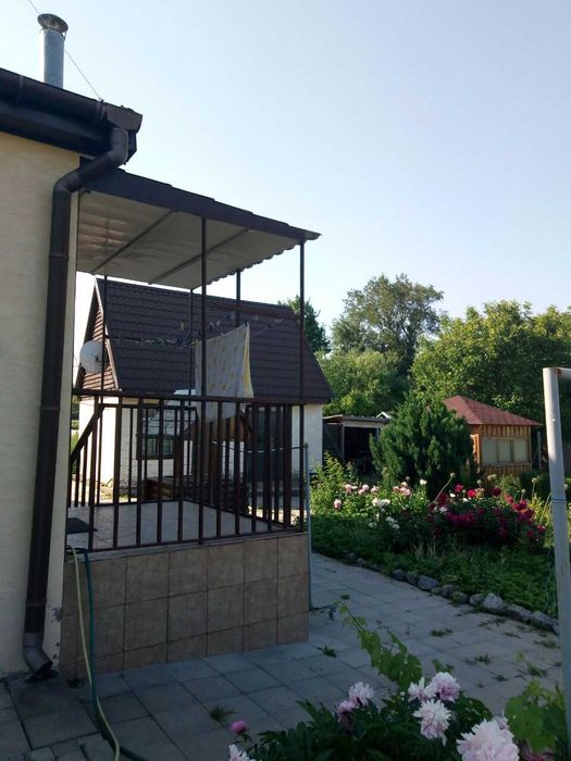 Пропоную до продажу чудовий 2 поверховий будинок під Каневом.