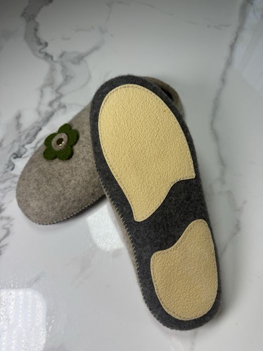 Тапки з натурального войлока