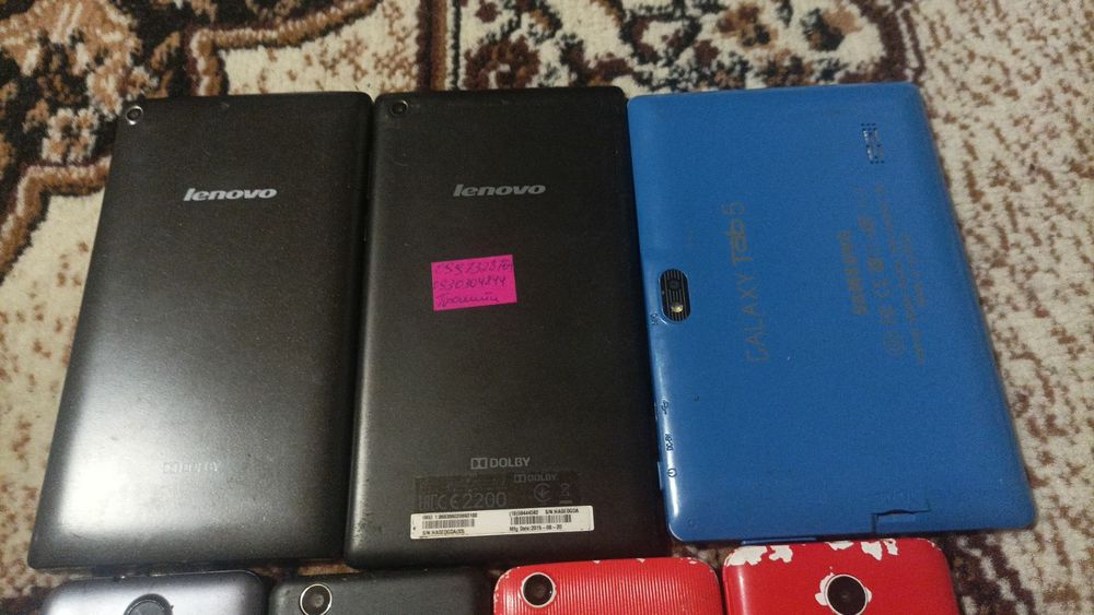 Продам мобільні телефони