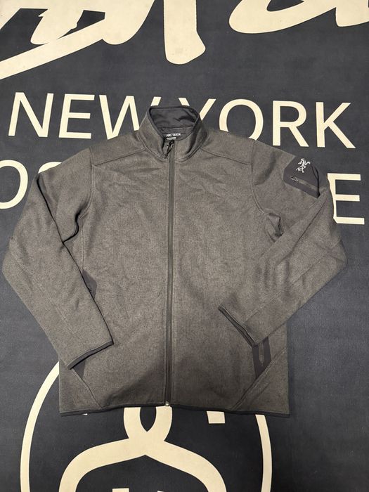 Arc’teryx Men’s Full Zip Jacket