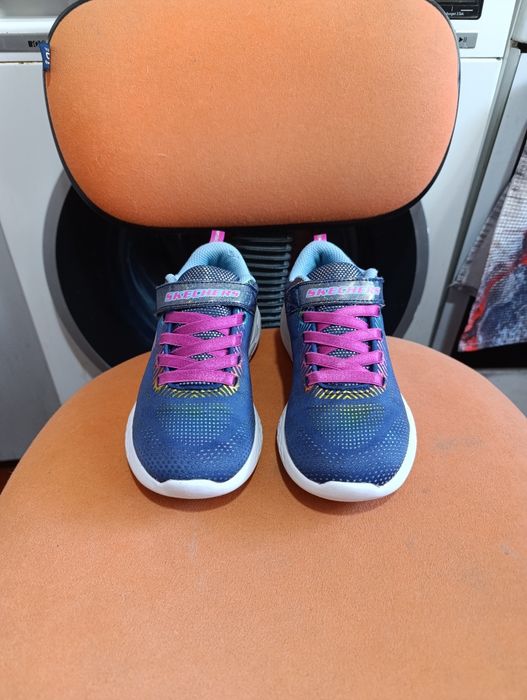 Кроссовки SKETCHERS оригинал!!