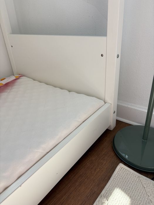 Cama motessori branca