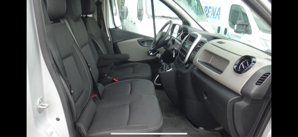 Wynajem busa dostawczego juz od 100 zl !