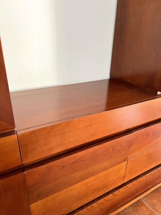 Conjunto de Móvel de TV com 2 Vitrines e Arrumação