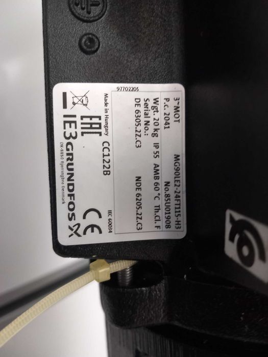 Bomba de água industrial GRUNDFOS CR 3-25 A-FGJ-A-V-HQQV