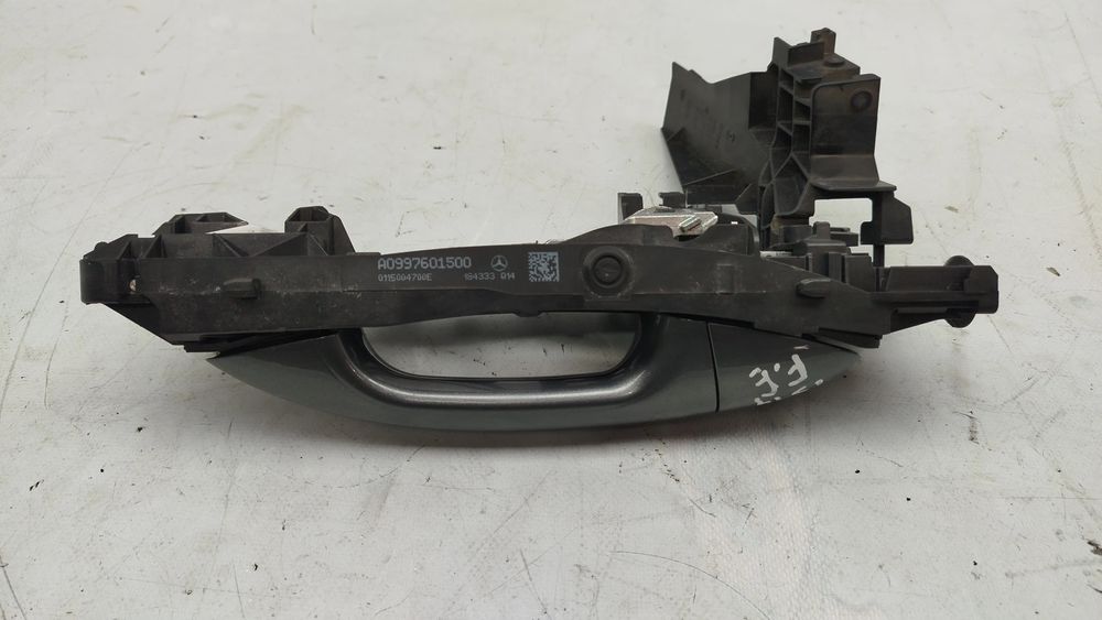 Puxador porta frente esquerda MERCEDES-BENZ Classe C Carrinha (S205)