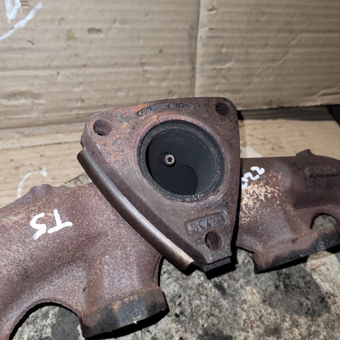 Kolektor wydechowy vw T5 transporter 2.5TDI diesel 2006r BNZ