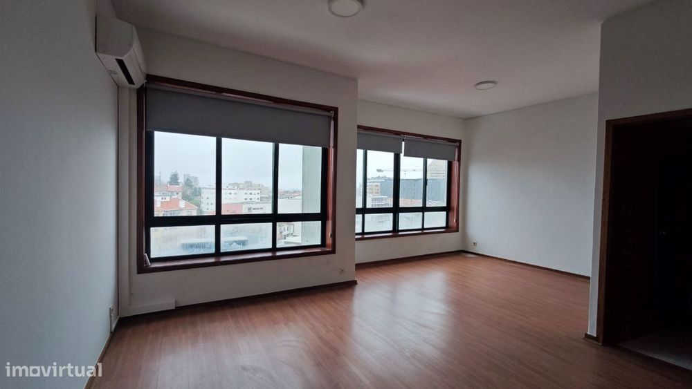 Escritório / Av. república/ Centro/ Gaia