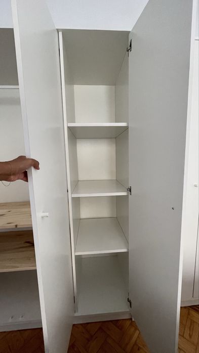 Roupeiro c/3 portas, branco, 117x55x176 cm ( 2 disponiveis, 70€ cada )