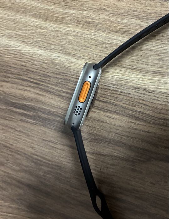 Apple Watch Ultra 49mm.