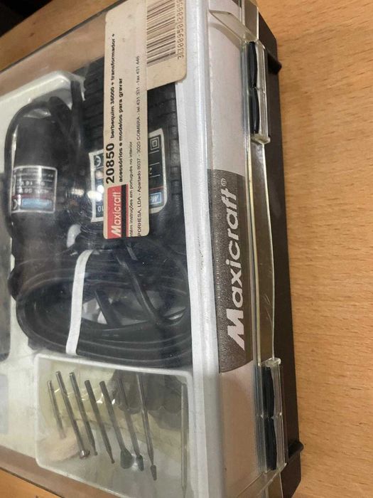 Berbequim Maxicraft 35.000 RPM com Transformador, Acessórios - precisão, gravação e modelação