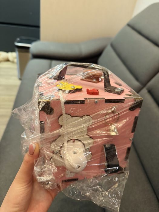 Бізікуб дитячий новий